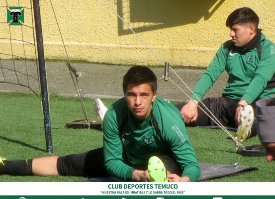 CLUB DEPORTES TEMUCO TRABAJA EN EL SINTETICO DE AMANECER